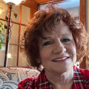 Meet your Posher, Dee